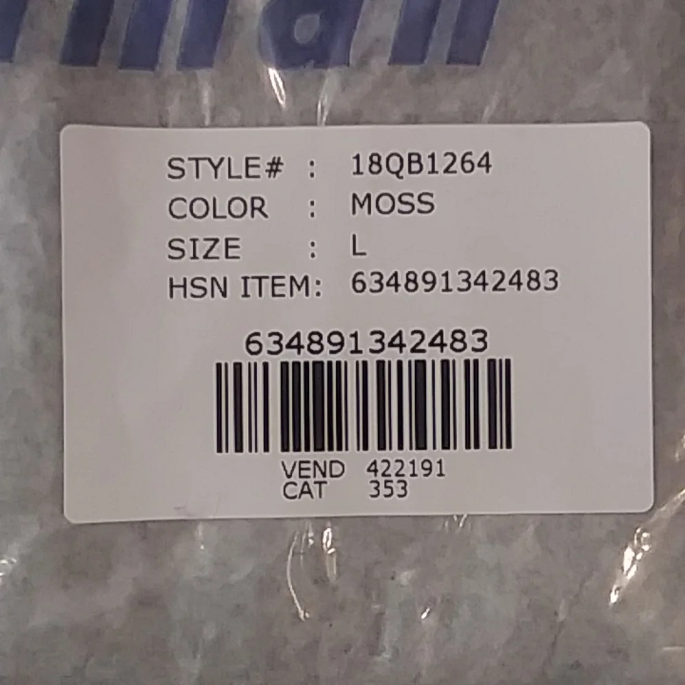 Long Sleeve Turtleneck Sweater w/Tassel Detail. Mossy Green Color - Picture 4 of 11